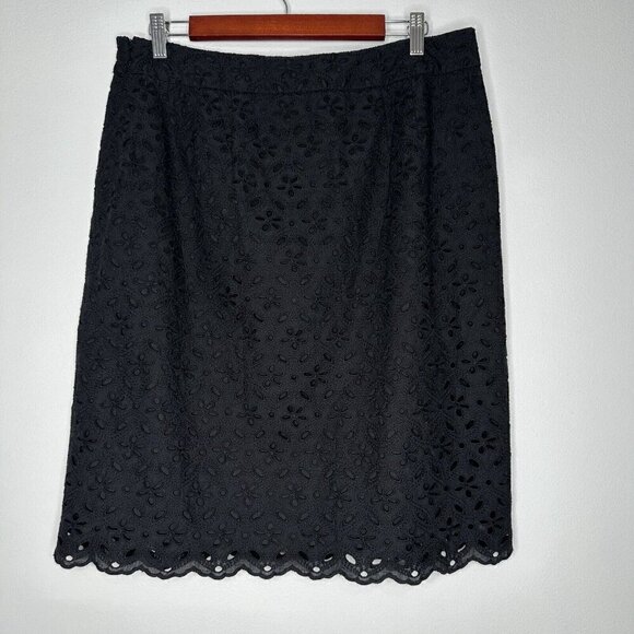 Talbots Skirt Black Eyelet Scalloped Hem Pleated Size 12P Cotton Knee Length - Picture 2 of 8